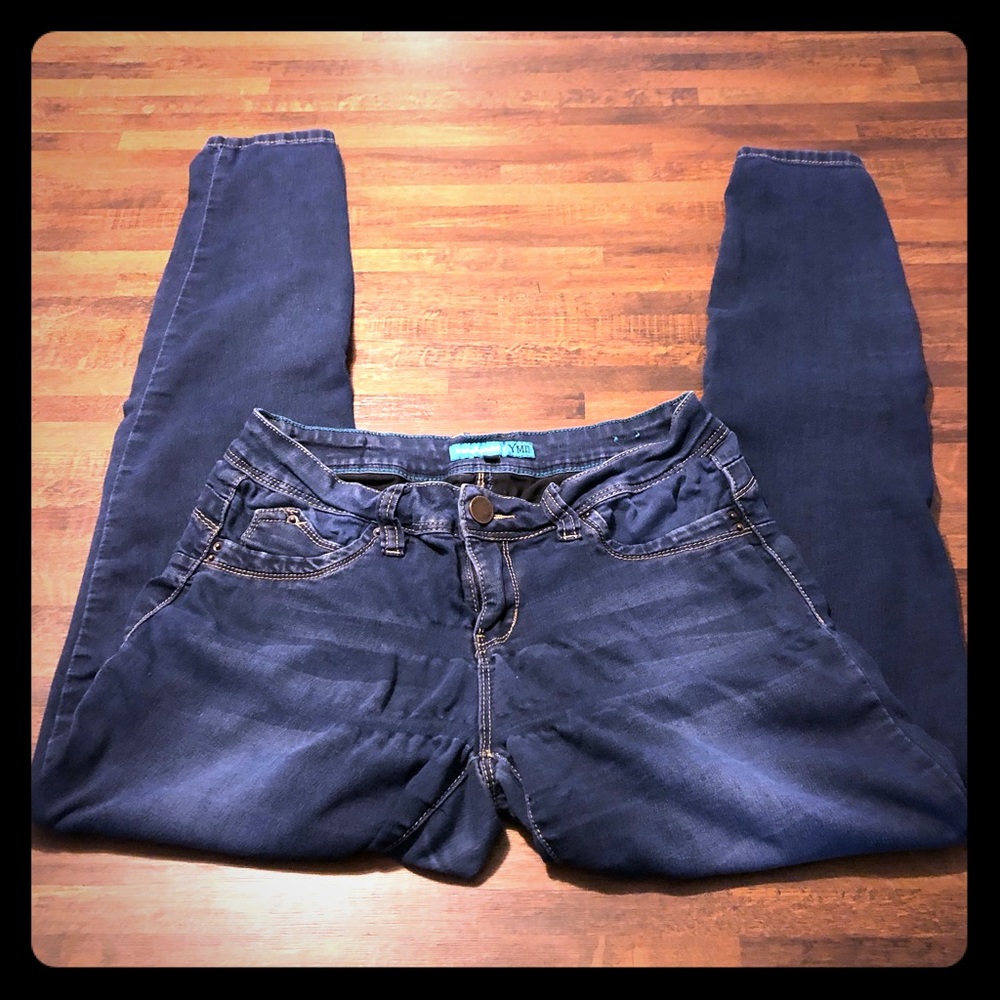YMI Wannabettabutt Jeans Size 9 Juniors